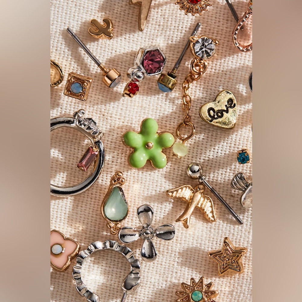 NWT- Free People Teeny Tiny Mega Stud Earring Set - Picture 2 of 3